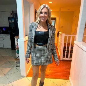 Mini tweed skirt
